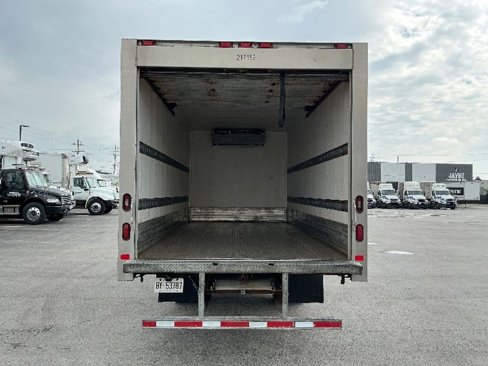 Refrigerated Truck-Light and Medium Duty Trucks-Hino-2019-195-Cambridge-ON-290,743\n\t\tkm-$ 55,750 - Image 8