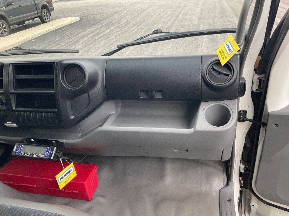 Refrigerated Truck-Light and Medium Duty Trucks-Hino-2019-195-Cambridge-ON-313,191\n\t\tkm-$ 48,750 - Image 21