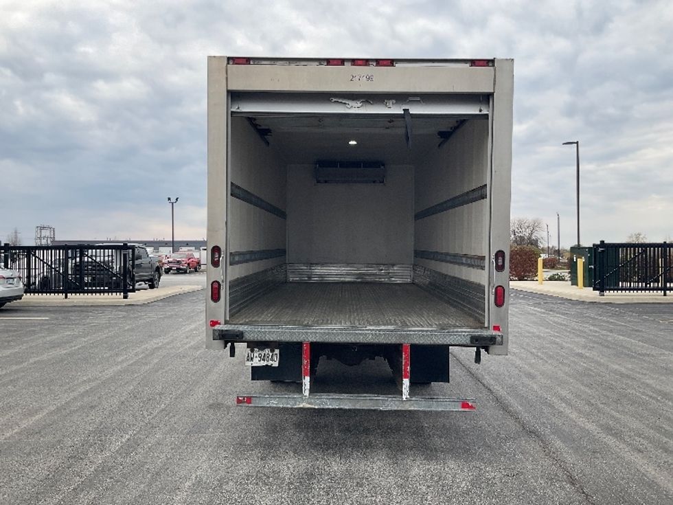 Refrigerated Truck-Light and Medium Duty Trucks-Hino-2019-195-Cambridge-ON-313,191\n\t\tkm-$ 48,750 - Image 9