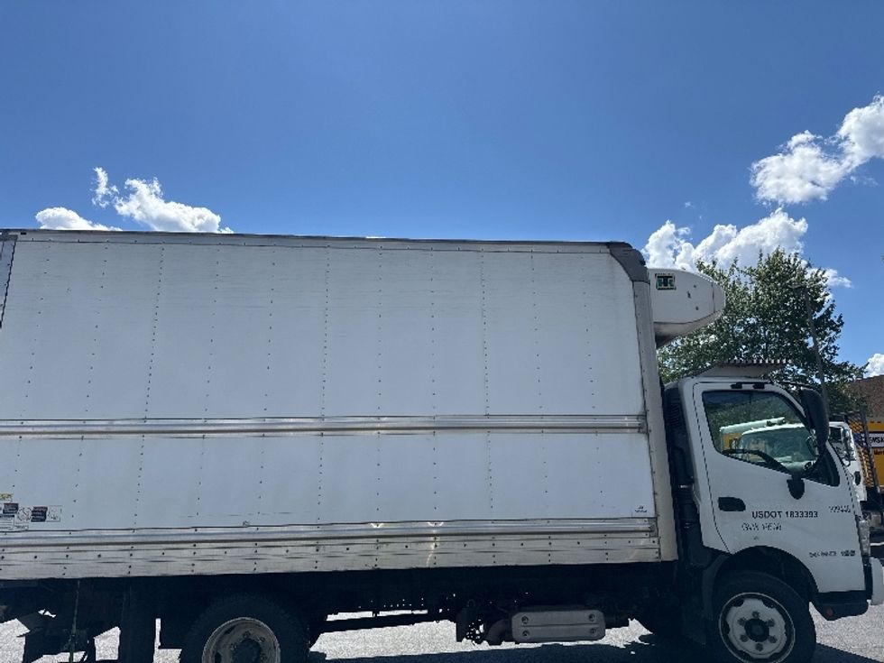 Refrigerated Truck-Light and Medium Duty Trucks-Hino-2019-195-Capitol Heights-MD-143,710\n\t\tmiles-$ 45,750 - Image 14