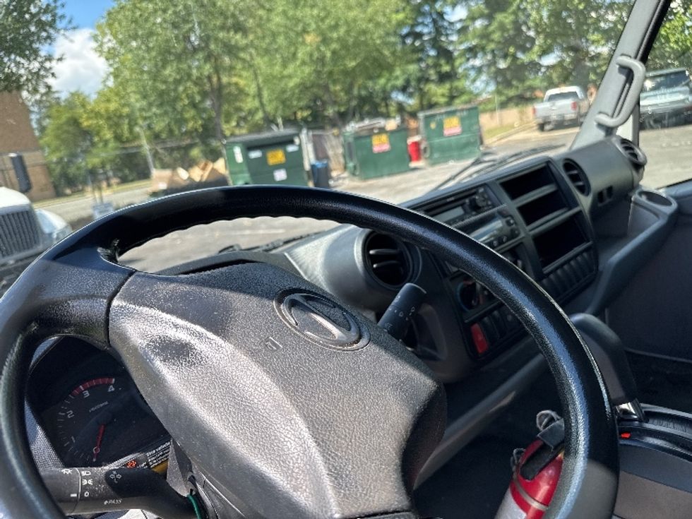 Refrigerated Truck-Light and Medium Duty Trucks-Hino-2019-195-Capitol Heights-MD-143,710\n\t\tmiles-$ 45,750 - Image 16