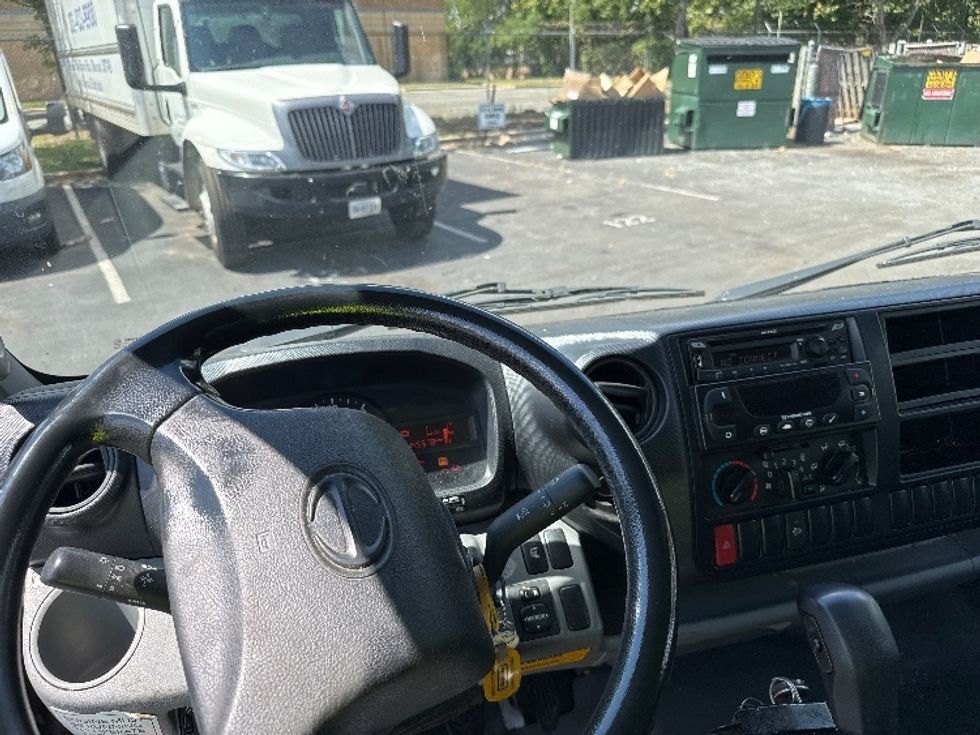 Refrigerated Truck-Light and Medium Duty Trucks-Hino-2019-195-Capitol Heights-MD-143,710\n\t\tmiles-$ 45,750 - Image 17