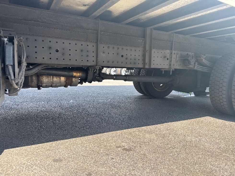 Refrigerated Truck-Light and Medium Duty Trucks-Hino-2019-195-Capitol Heights-MD-143,710\n\t\tmiles-$ 45,750 - Image 5