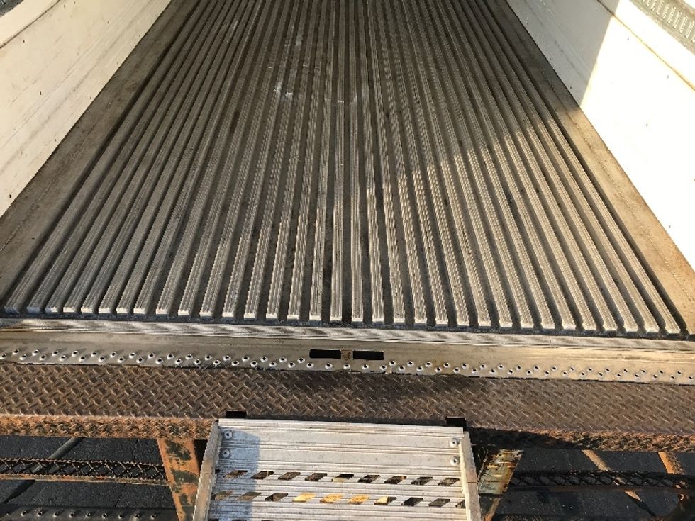 Refrigerated Truck-Light and Medium Duty Trucks-Hino-2019-195-Cincinnati-OH-118,898\n\t\tmiles-$ 49,000 - Image 10