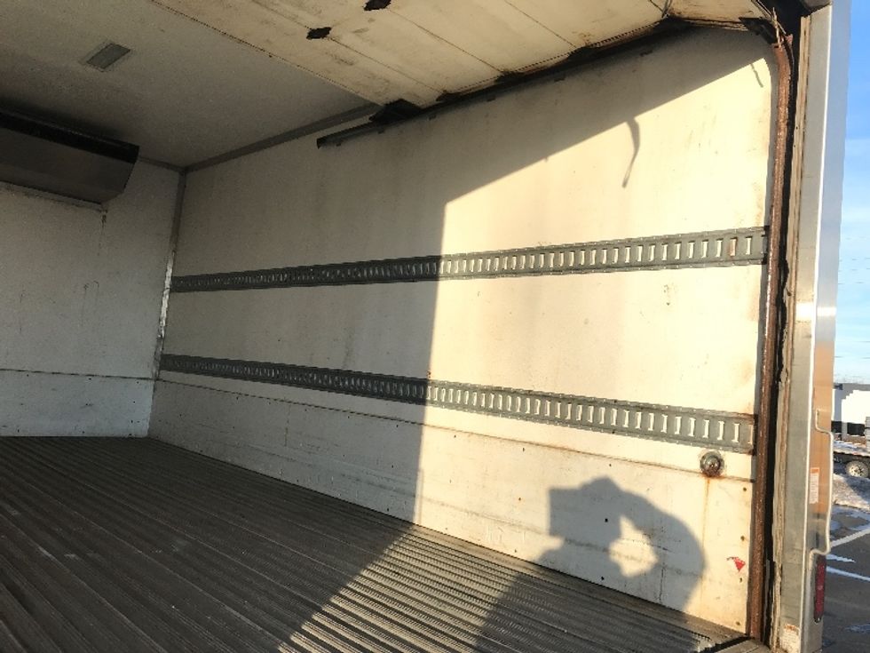 Refrigerated Truck-Light and Medium Duty Trucks-Hino-2019-195-Cincinnati-OH-118,898\n\t\tmiles-$ 49,000 - Image 12