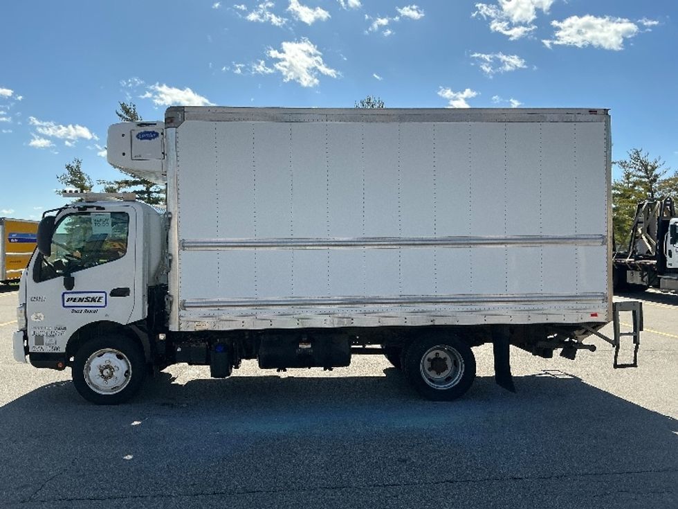 Refrigerated Truck-Light and Medium Duty Trucks-Hino-2019-195-Cincinnati-OH-95,224\n\t\tmiles-$ 53,750 - Image 4