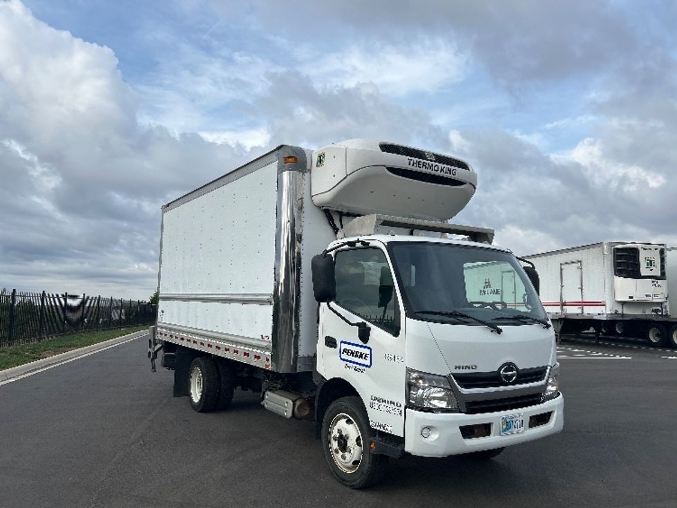Refrigerated Truck-Light and Medium Duty Trucks-Hino-2019-195-Concord-NC-182,263\n\t\tmiles-$ 40,500 - Image 1