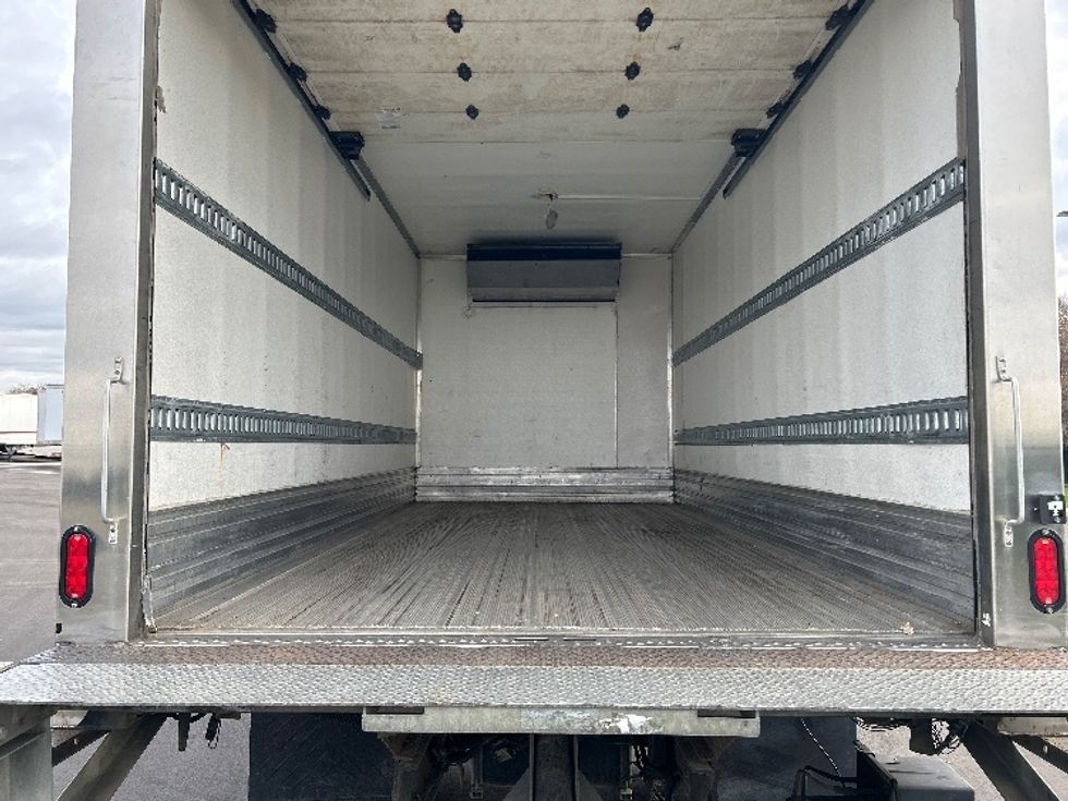 Refrigerated Truck-Light and Medium Duty Trucks-Hino-2019-195-Concord-NC-182,263\n\t\tmiles-$ 40,500 - Image 10