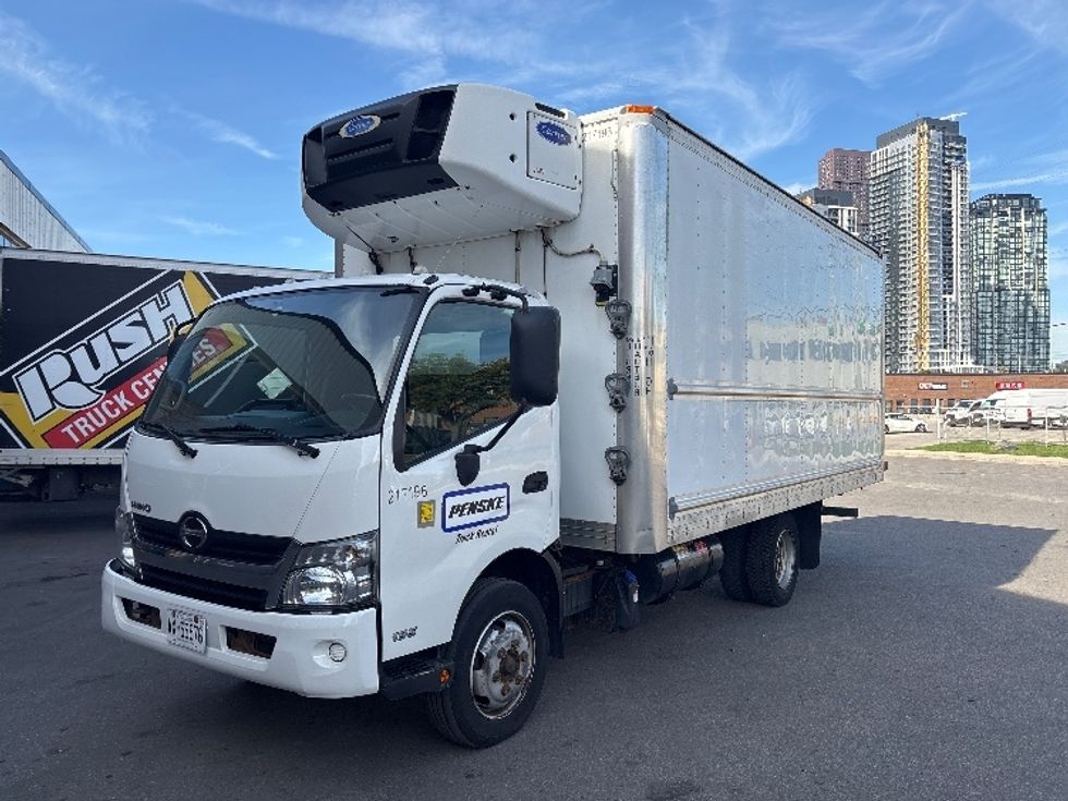 Refrigerated Truck-Light and Medium Duty Trucks-Hino-2019-195-Concord-ON-287,685\n\t\tkm-$ 53,250 - Image 3