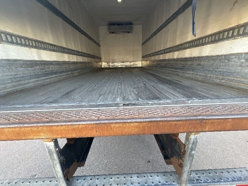 Refrigerated Truck-Light and Medium Duty Trucks-Hino-2019-195-Concord-ON-287,685\n\t\tkm-$ 53,250 - Image 9