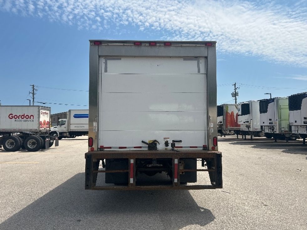 Refrigerated Truck-Light and Medium Duty Trucks-Hino-2019-195-Delta-BC-183,273\n\t\tkm-$ 61,750 - Image 7