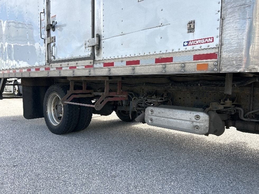 Refrigerated Truck-Light and Medium Duty Trucks-Hino-2019-195-Delta-BC-231,336\n\t\tkm-$ 63,750 - Image 13