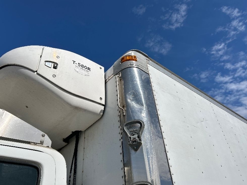 Refrigerated Truck-Light and Medium Duty Trucks-Hino-2019-195-Delta-BC-231,336\n\t\tkm-$ 63,750 - Image 24