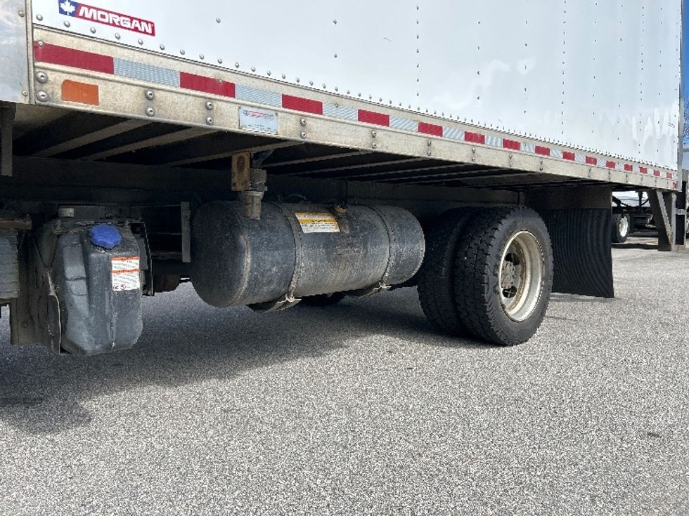 Refrigerated Truck-Light and Medium Duty Trucks-Hino-2019-195-Delta-BC-231,336\n\t\tkm-$ 63,750 - Image 5