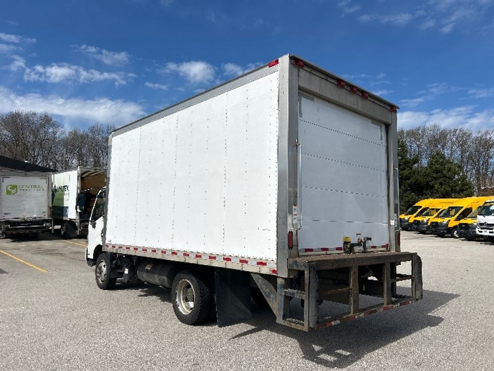 Refrigerated Truck-Light and Medium Duty Trucks-Hino-2019-195-Delta-BC-231,336\n\t\tkm-$ 63,750 - Image 6