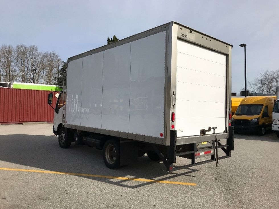 Refrigerated Truck-Light and Medium Duty Trucks-Hino-2019-195-Delta-BC-246,534\n\t\tkm-$ 64,500 - Image 6