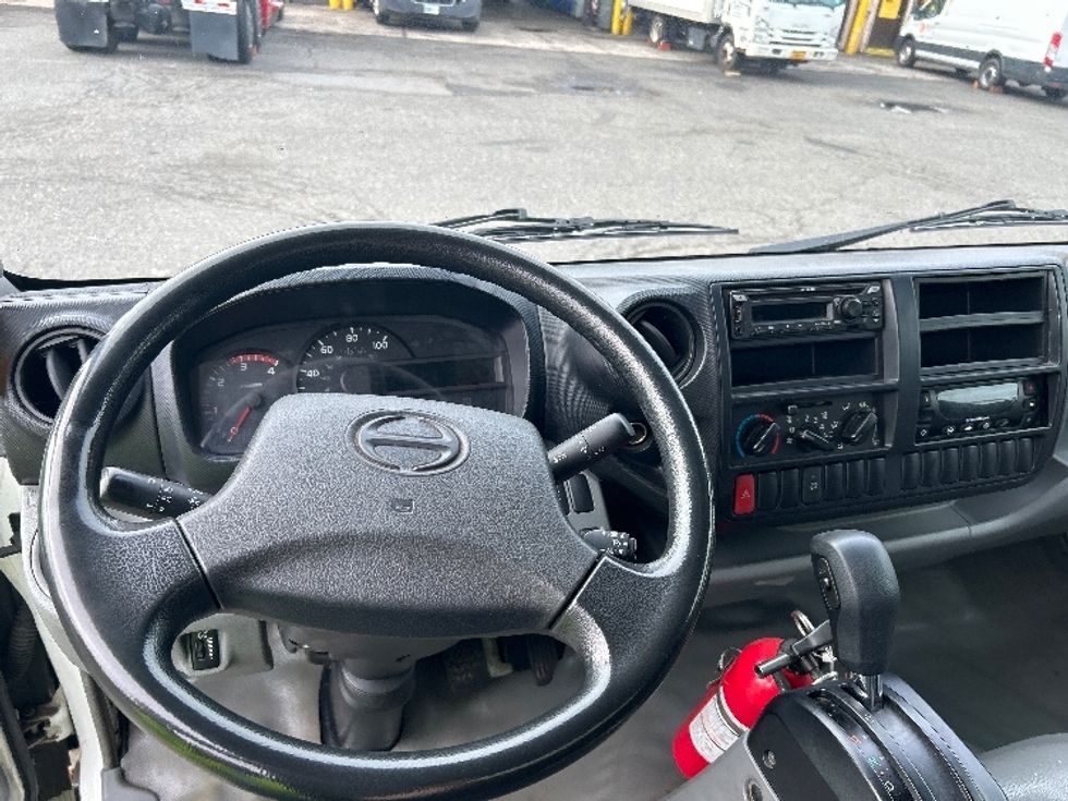 Refrigerated Truck-Light and Medium Duty Trucks-Hino-2019-195-Elmsford-NY-89,888\n\t\tmiles-$ 48,250 - Image 18