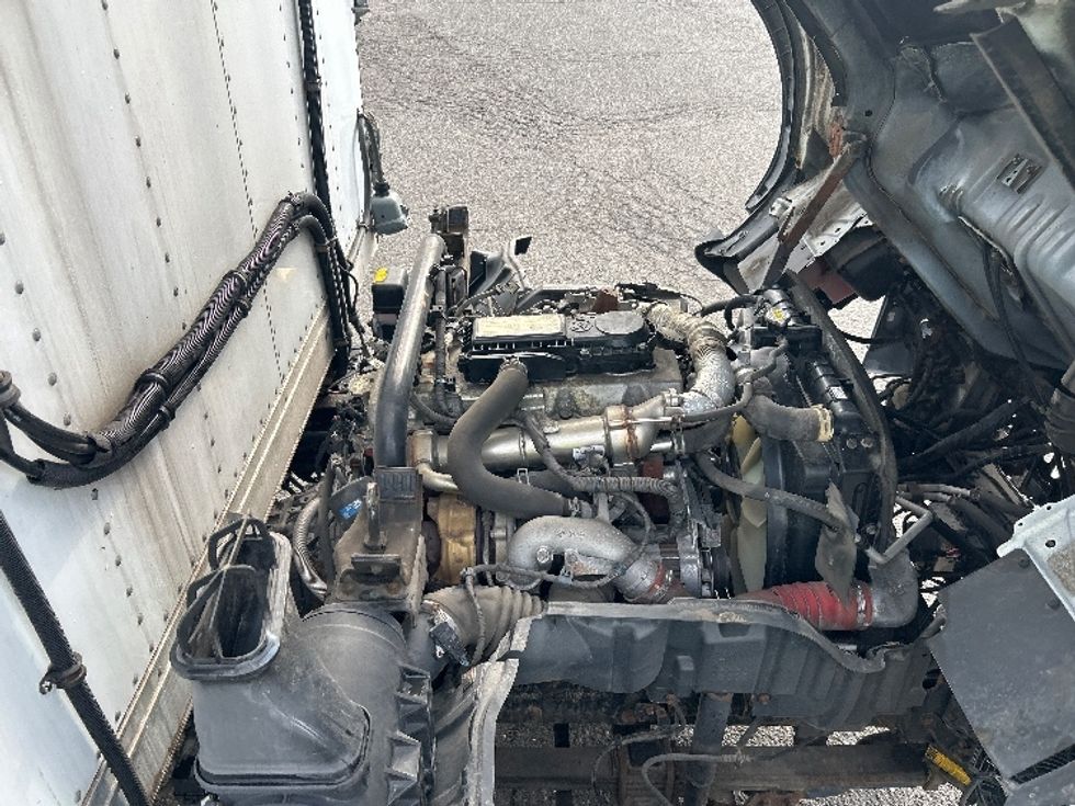 Refrigerated Truck-Light and Medium Duty Trucks-Hino-2019-195-Elmsford-NY-89,888\n\t\tmiles-$ 48,250 - Image 23