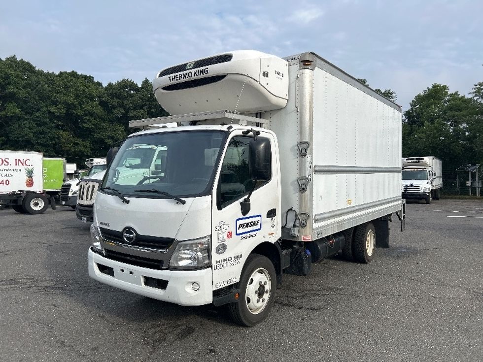 Refrigerated Truck-Light and Medium Duty Trucks-Hino-2019-195-Elmsford-NY-89,888\n\t\tmiles-$ 48,250 - Image 3