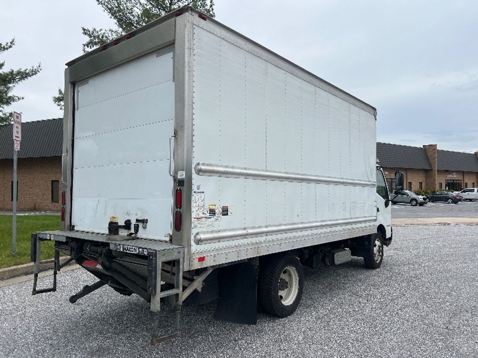 Refrigerated Truck-Light and Medium Duty Trucks-Hino-2019-195-Essex-MD-203,430\n\t\tmiles-$ 35,750 - Image 13