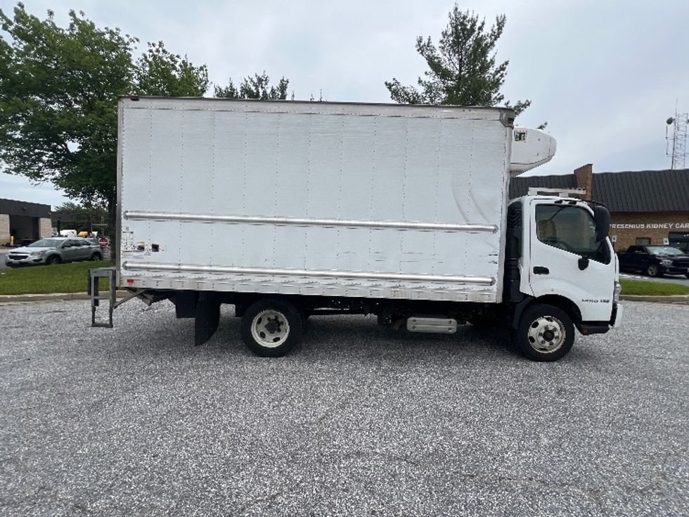 Refrigerated Truck-Light and Medium Duty Trucks-Hino-2019-195-Essex-MD-203,430\n\t\tmiles-$ 35,750 - Image 15