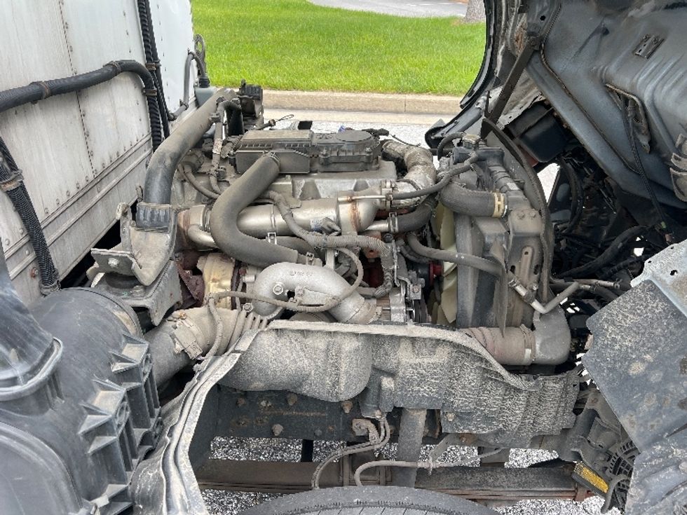 Refrigerated Truck-Light and Medium Duty Trucks-Hino-2019-195-Essex-MD-203,430\n\t\tmiles-$ 35,750 - Image 23