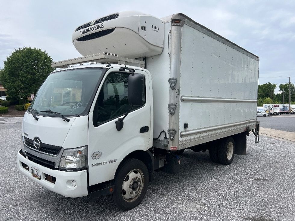 Refrigerated Truck-Light and Medium Duty Trucks-Hino-2019-195-Essex-MD-203,430\n\t\tmiles-$ 35,750 - Image 3