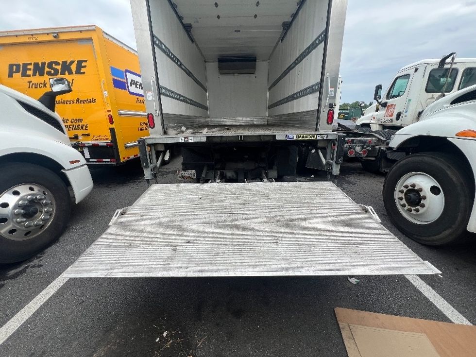 Refrigerated Truck-Light and Medium Duty Trucks-Hino-2019-195-Essex-MD-203,430\n\t\tmiles-$ 35,750 - Image 9
