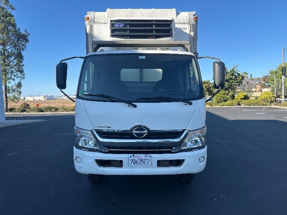 Refrigerated Truck-Light and Medium Duty Trucks-Hino-2019-195-Fontana-CA-201,366\n\t\tmiles-$ 33,000 - Image 2