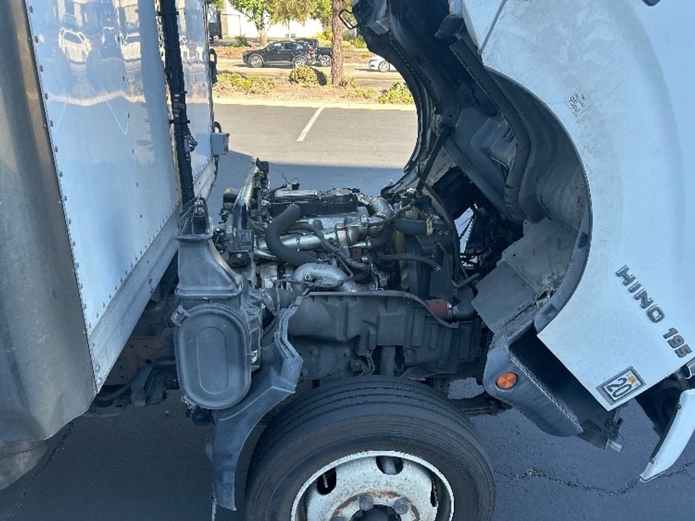 Refrigerated Truck-Light and Medium Duty Trucks-Hino-2019-195-Fontana-CA-201,366\n\t\tmiles-$ 33,000 - Image 23