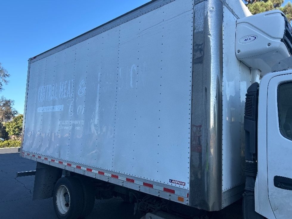 Refrigerated Truck-Light and Medium Duty Trucks-Hino-2019-195-Fontana-CA-201,366\n\t\tmiles-$ 33,000 - Image 29