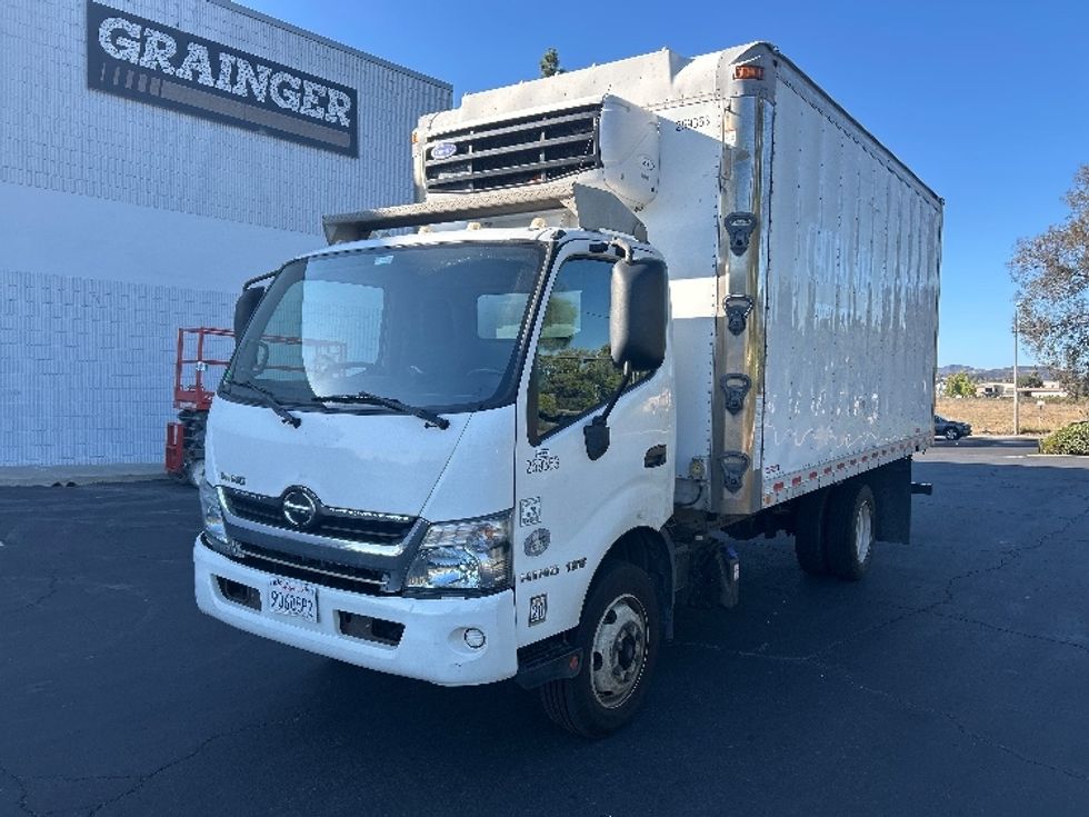 Refrigerated Truck-Light and Medium Duty Trucks-Hino-2019-195-Fontana-CA-201,366\n\t\tmiles-$ 33,000 - Image 3