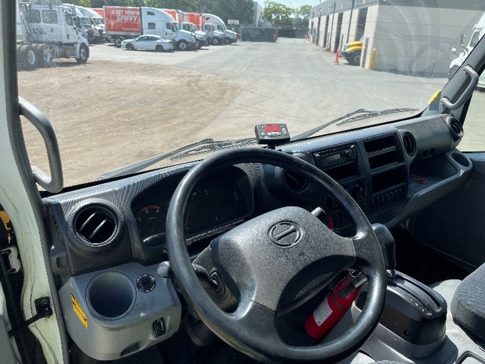 Refrigerated Truck-Light and Medium Duty Trucks-Hino-2019-195-Fontana-CA-201,633\n\t\tmiles-$ 33,000 - Image 17