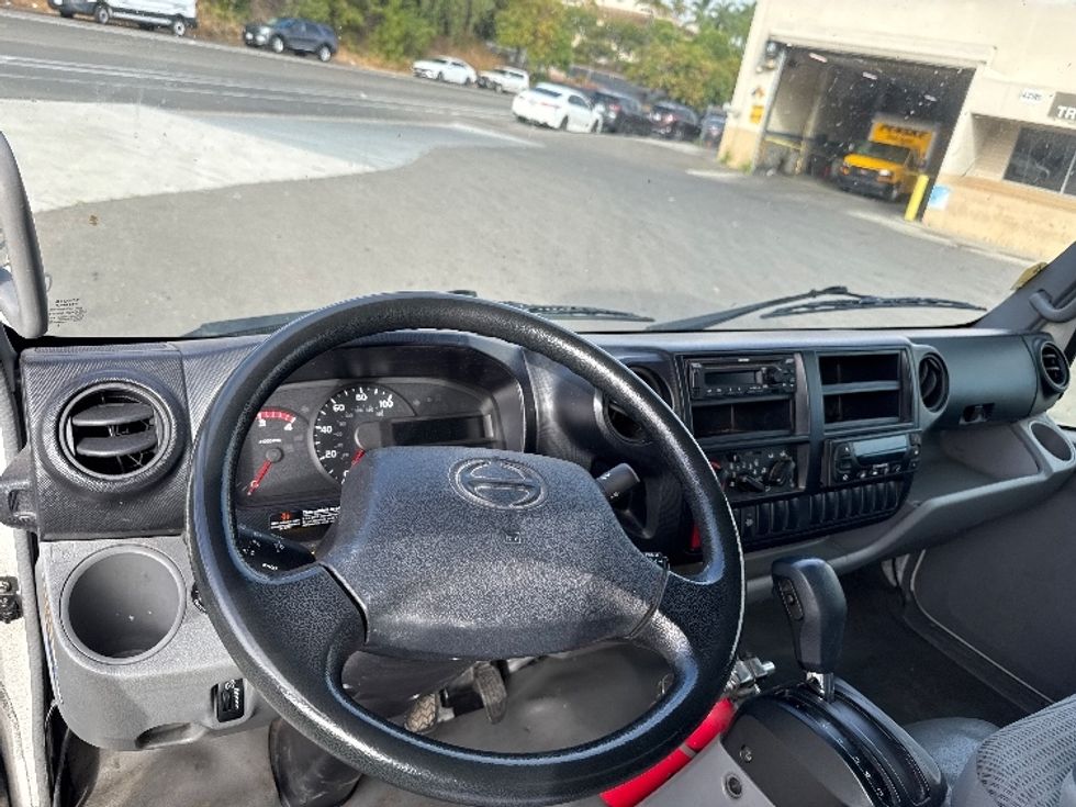 Refrigerated Truck-Light and Medium Duty Trucks-Hino-2019-195-Fontana-CA-77,506\n\t\tmiles-$ 55,000 - Image 16