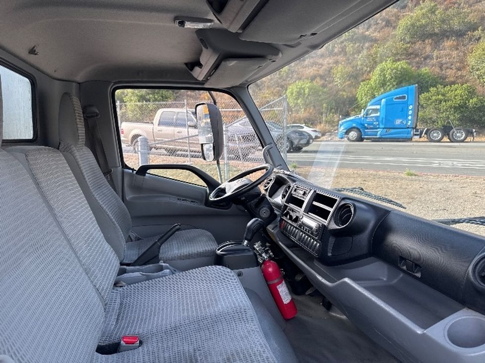 Refrigerated Truck-Light and Medium Duty Trucks-Hino-2019-195-Fontana-CA-77,506\n\t\tmiles-$ 55,000 - Image 21
