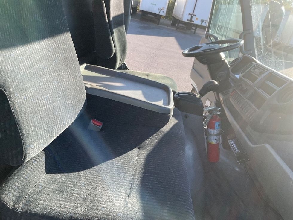 Refrigerated Truck-Light and Medium Duty Trucks-Hino-2019-195-Fort Wayne-IN-154,910\n\t\tmiles-$ 44,250 - Image 22