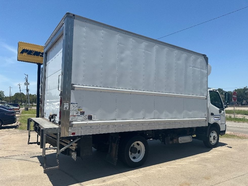 2019 Hino XJC720 / XFC720 photo 10