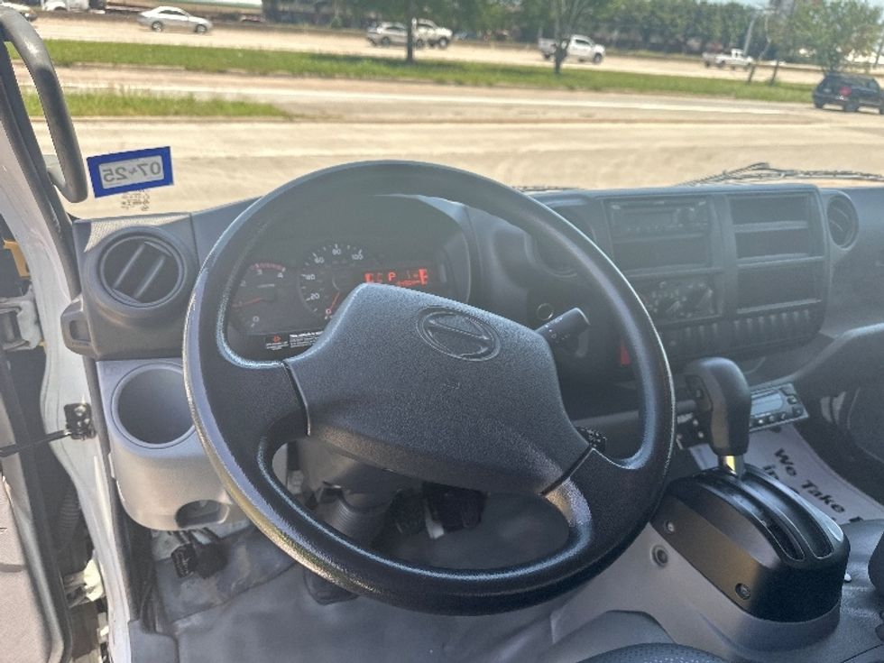 2019 Hino XJC720 / XFC720 photo 14