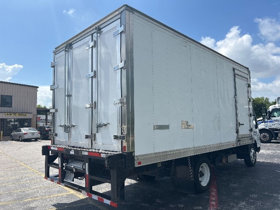 Refrigerated Truck-Light and Medium Duty Trucks-Hino-2019-195-Houston-TX-97,675\n\t\tmiles-$ 48,750 - Image 13
