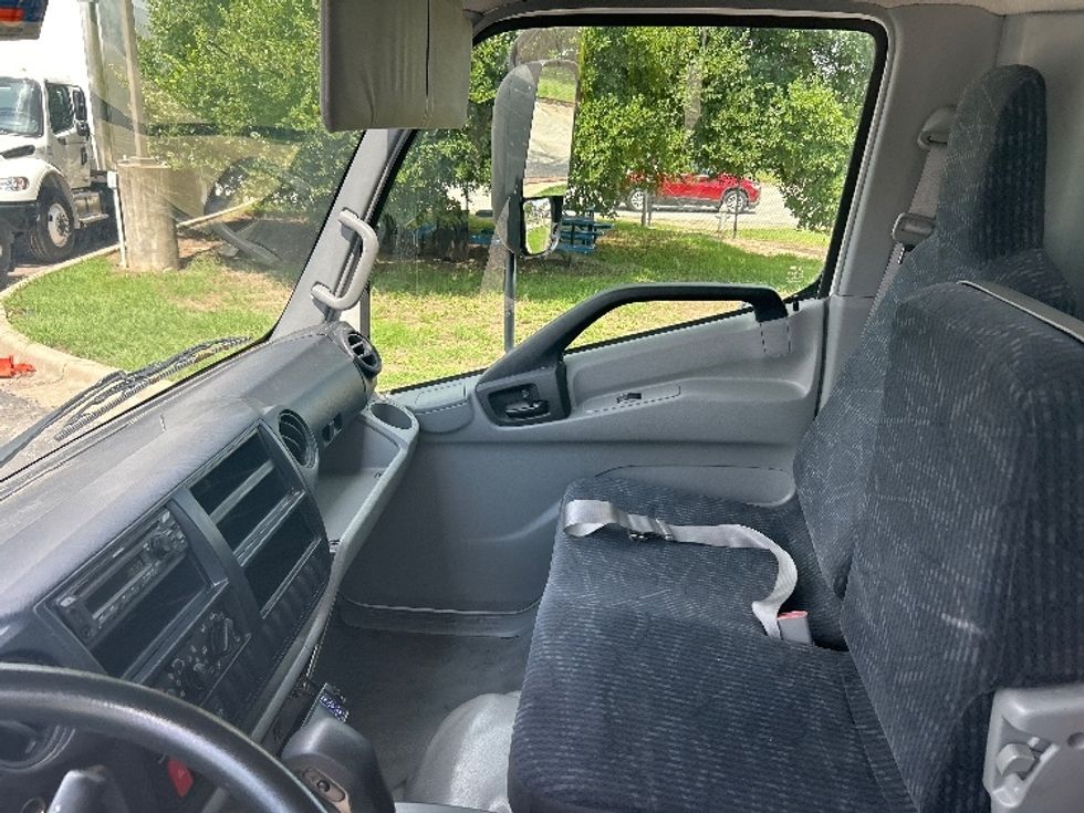 Refrigerated Truck-Light and Medium Duty Trucks-Hino-2019-195-Houston-TX-97,675\n\t\tmiles-$ 48,750 - Image 19