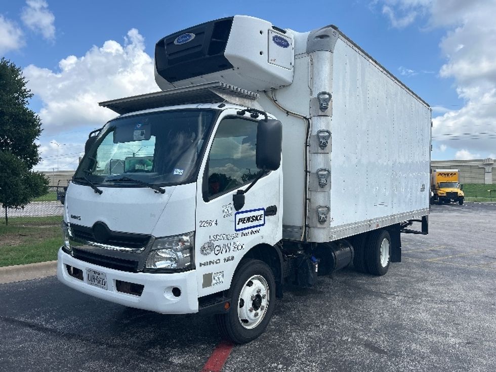 Refrigerated Truck-Light and Medium Duty Trucks-Hino-2019-195-Houston-TX-97,675\n\t\tmiles-$ 48,750 - Image 3