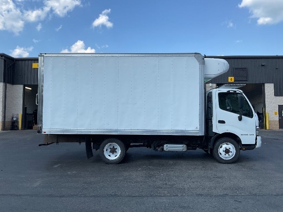 Refrigerated Truck-Light and Medium Duty Trucks-Hino-2019-195-Jessup-PA-107,839\n\t\tmiles-$ 47,750 - Image 14