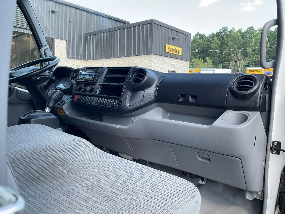 Refrigerated Truck-Light and Medium Duty Trucks-Hino-2019-195-Jessup-PA-107,839\n\t\tmiles-$ 47,750 - Image 20