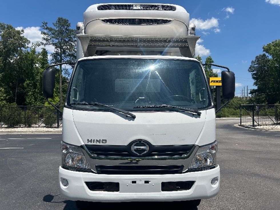 Refrigerated Truck-Light and Medium Duty Trucks-Hino-2019-195-Knoxville-TN-149,436\n\t\tmiles-$ 42,000 - Image 2