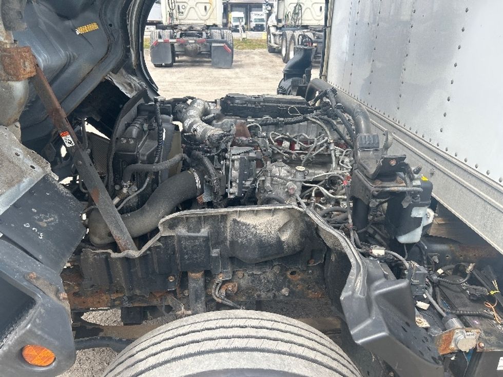 Refrigerated Truck-Light and Medium Duty Trucks-Hino-2019-195-Londonderry-NH-113,699\n\t\tmiles-$ 43,500 - Image 24
