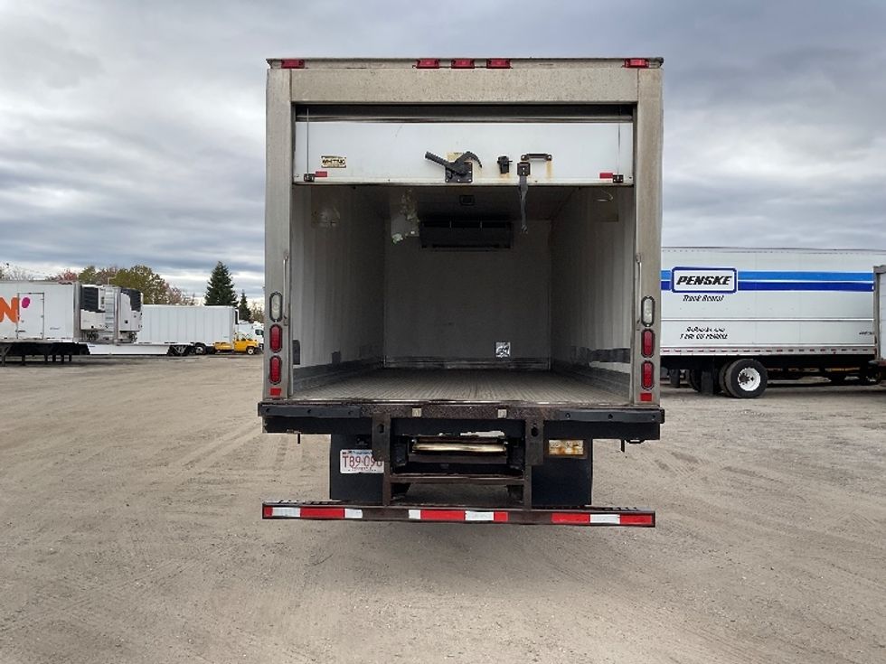 Refrigerated Truck-Light and Medium Duty Trucks-Hino-2019-195-Londonderry-NH-113,699\n\t\tmiles-$ 43,500 - Image 9
