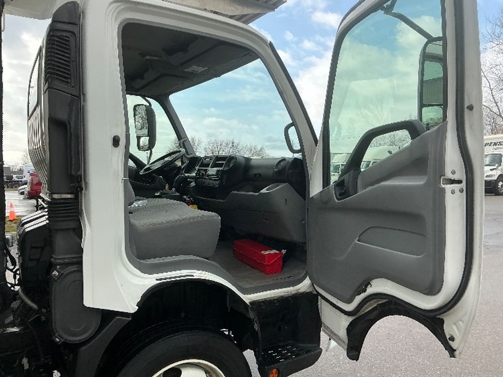 Refrigerated Truck-Light and Medium Duty Trucks-Hino-2019-195-Louisville-KY-85,000\n\t\tmiles-$ 48,250 - Image 20