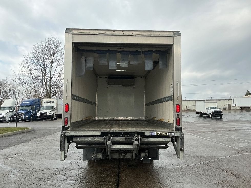 Refrigerated Truck-Light and Medium Duty Trucks-Hino-2019-195-Louisville-KY-85,000\n\t\tmiles-$ 48,250 - Image 8