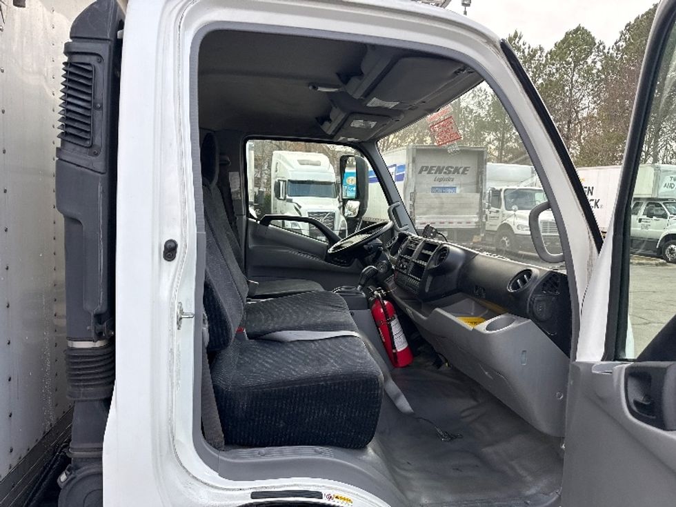 Refrigerated Truck-Light and Medium Duty Trucks-Hino-2019-195-Mebane-NC-170,000\n\t\tmiles-$ 45,500 - Image 22