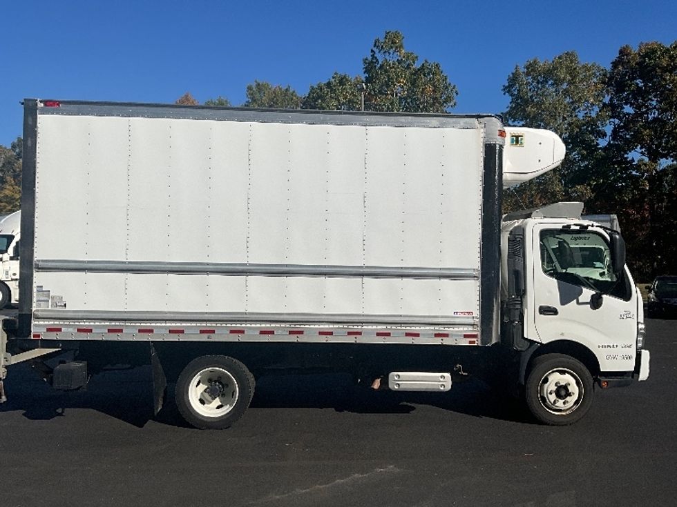 Refrigerated Truck-Light and Medium Duty Trucks-Hino-2019-195-Mebane-NC-62,408\n\t\tmiles-$ 58,750 - Image 15